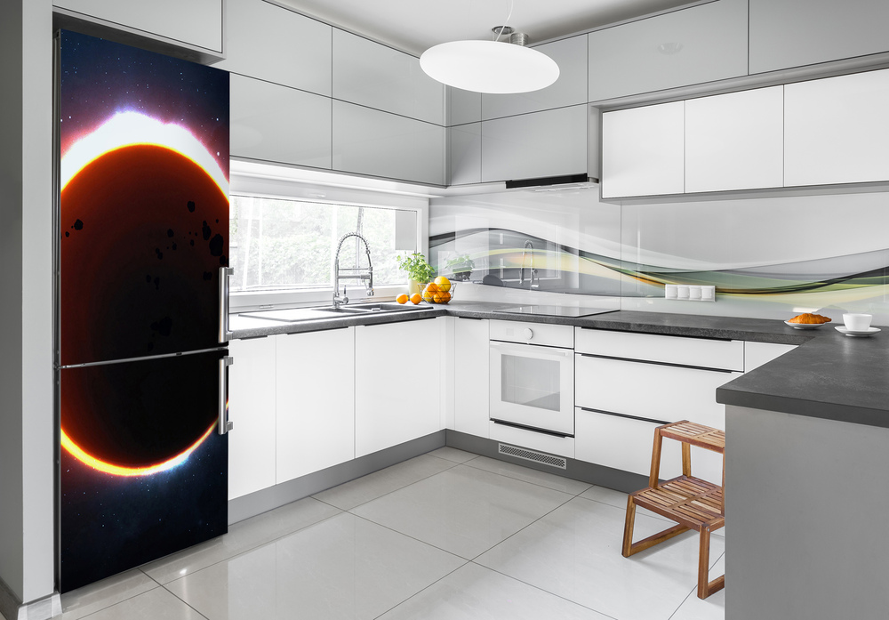 Autocolant pe frigider Eclipsă