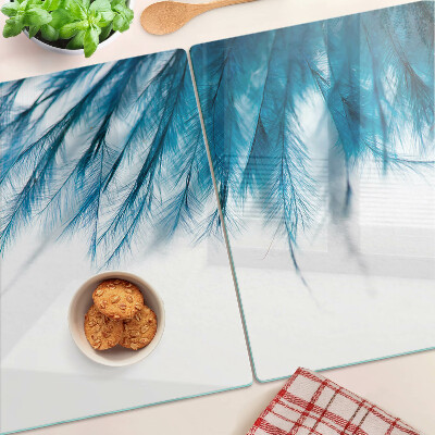 Tocător de bucătărie Pene albastre pe fundal alb