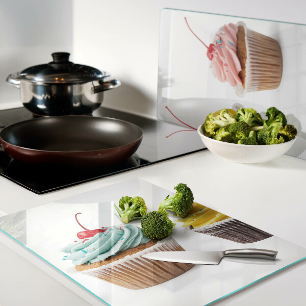 Tocător din sticlă Cupcake cu frișcă și cireșe