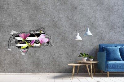 Fototapet un zid spart cu priveliște Flori pe un fundal cu dungi