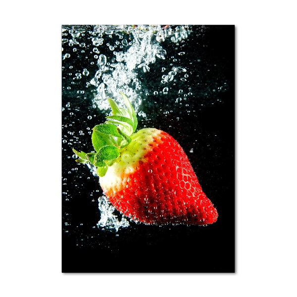 Fotografie imprimată pe sticlă Strawberry sub apa