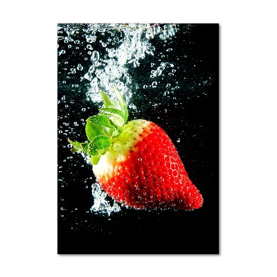 Fotografie imprimată pe sticlă Strawberry sub apa