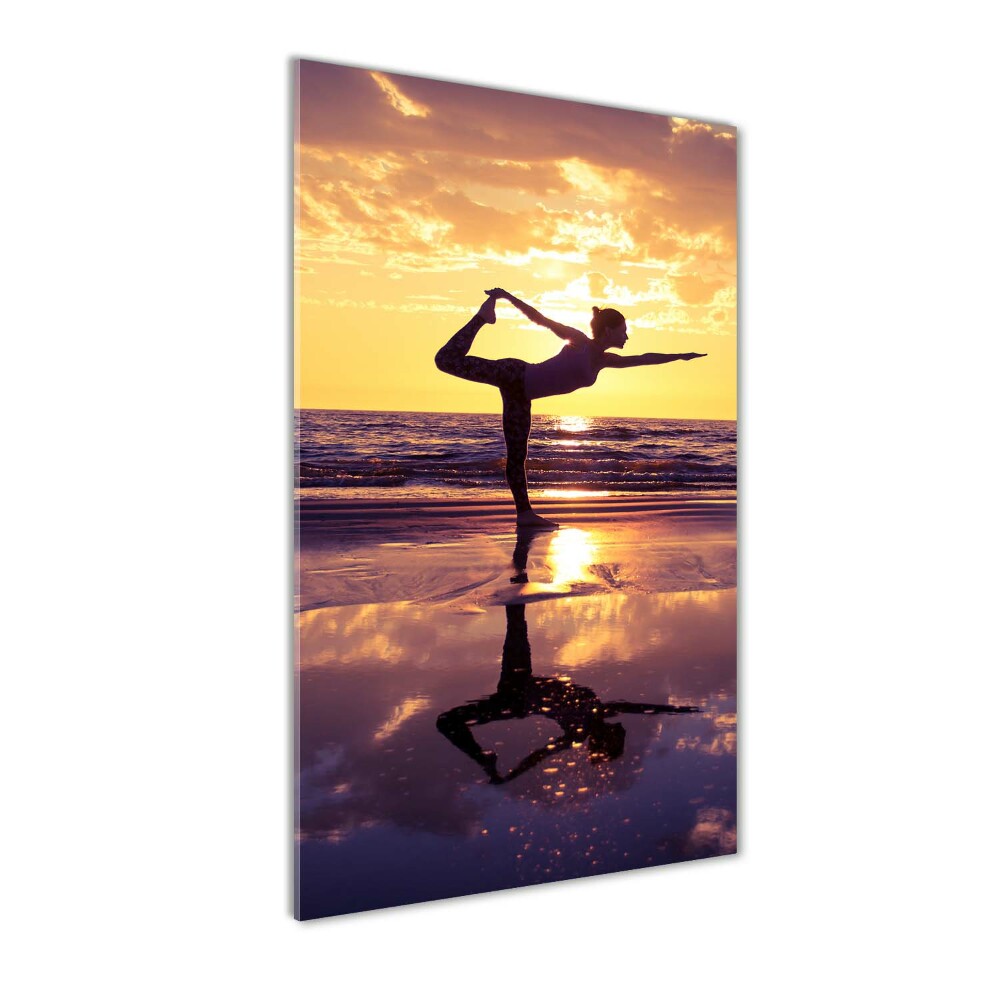 Tablou pe pe sticlă Yoga pe plajă