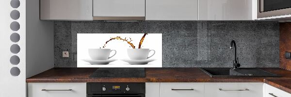 Panou de bucătărie Turnând cafea