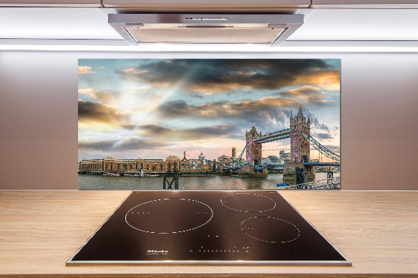 Panou sticla securizata bucatarie Tower Bridge din Londra