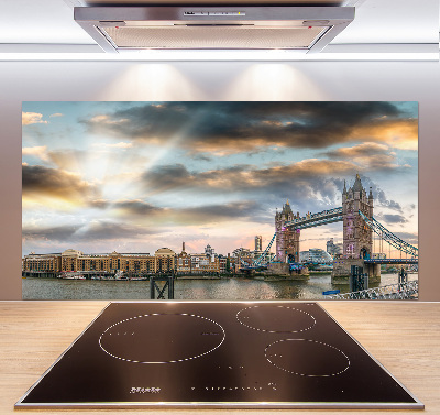 Panou sticla securizata bucatarie Tower Bridge din Londra