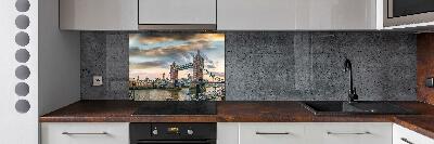 Panou sticla securizata bucatarie Tower Bridge din Londra