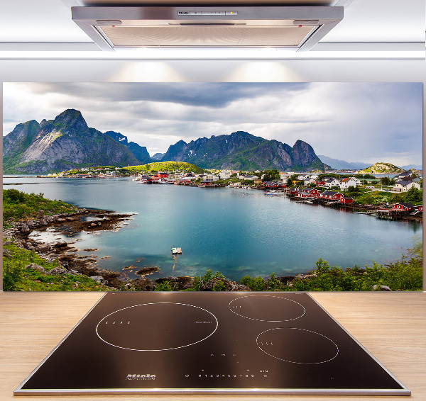 Panou sticla securizata bucatarie Lofoten din Norvegia