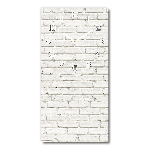 Ceas de sticlă pe perete vertical zid de cărămidă