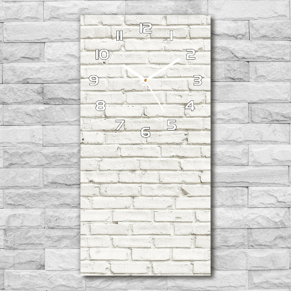Ceas de sticlă pe perete vertical zid de cărămidă