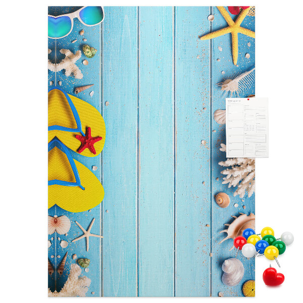 Tabla de pluta Accesorii de plajă de vară pe fundal albastru