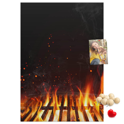 Panou plută Un foc arzător cu fum care se ridică