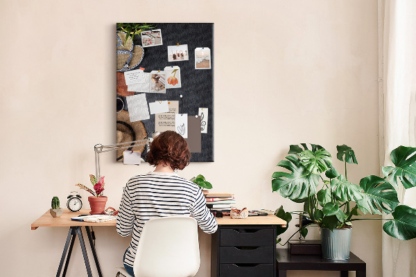 Tabla de pluta Aranjament elegant cu accente naturale