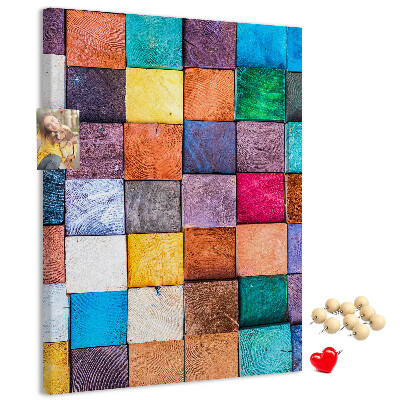 Tabla de pluta Pătrate colorate din lemn într-un mozaic