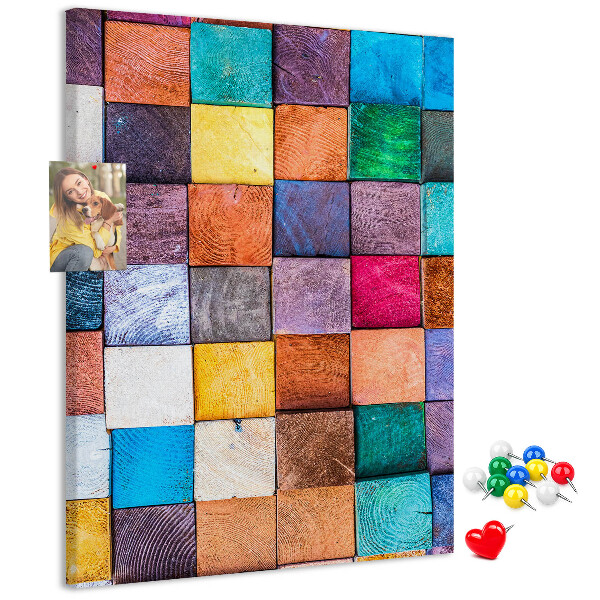Tabla de pluta Pătrate colorate din lemn într-un mozaic
