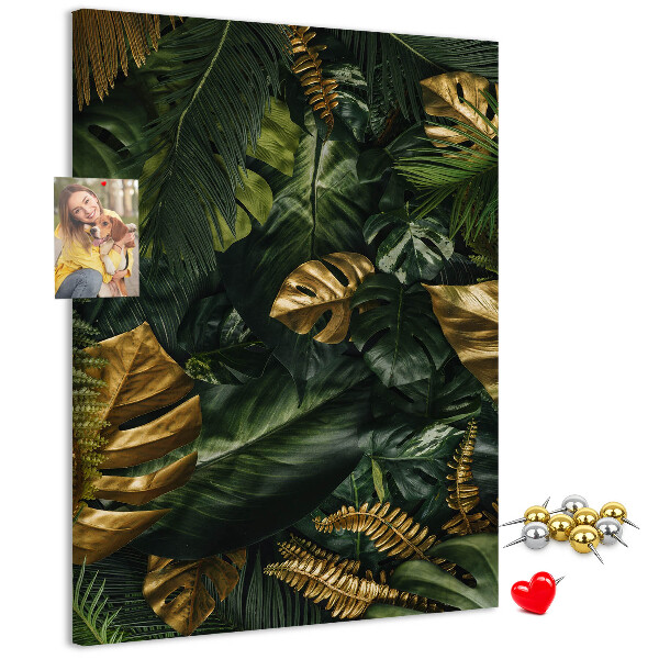 Tabla de pluta Frunze aurii într-o compoziție de plante tropicale