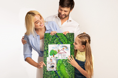 Panou plută Un peisaj verde cu un râu șerpuitor