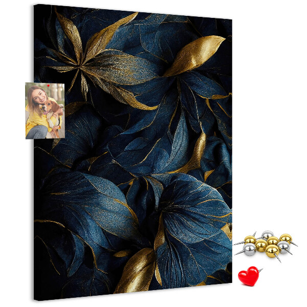 Panou plută Frunze aurii pe un fundal întunecat