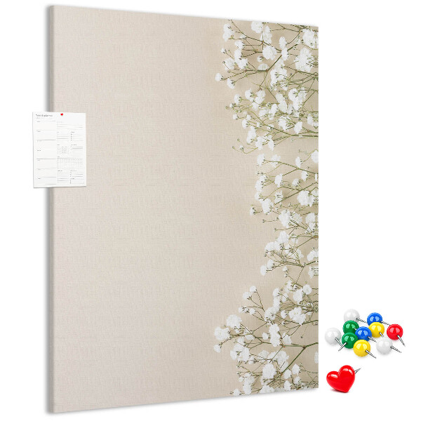 Tabla de pluta Flori delicate pe un fundal neutru