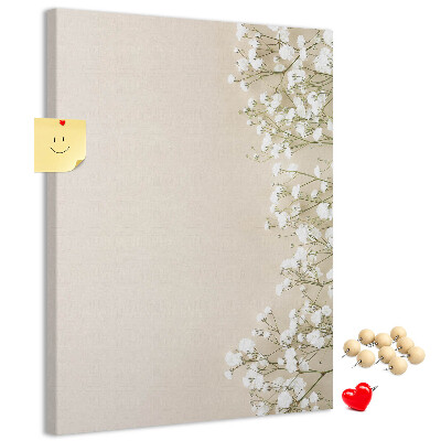 Tabla de pluta Flori delicate pe un fundal neutru