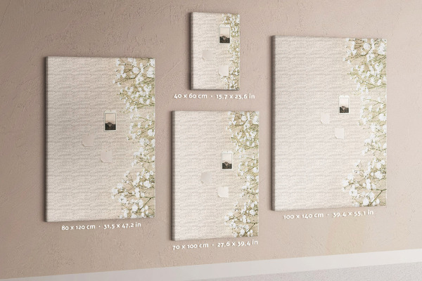Tabla de pluta Flori delicate pe un fundal neutru