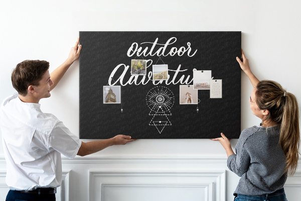 Panou din pluta Aventură în aer liber cu simboluri