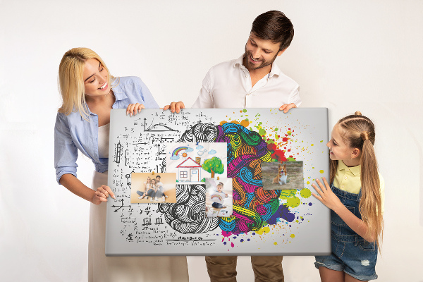 Panou din pluta Creierul și creativitatea într-o armonie colorată