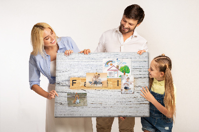 Panou din pluta Amintiri de familie pe un fundal de lemn