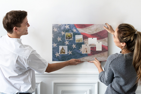 Panou din pluta Steagul american cu stele proeminente.