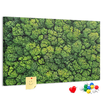 Panou de pluta O pădure verde cu vegetație densă
