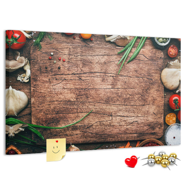 Panou din pluta Ingrediente naturale pe un fundal de lemn