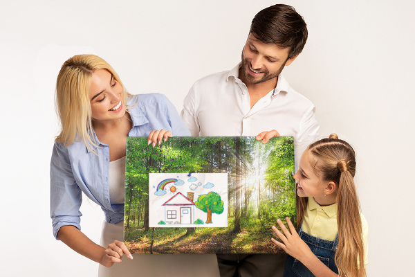 Panou din pluta Razele soarelui în pădurea verde