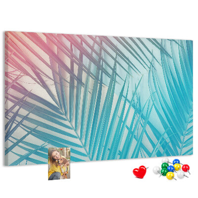 Panou din pluta Frunze tropicale pe un fundal pastel