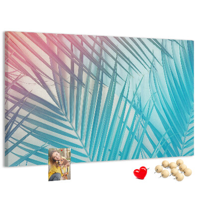 Panou din pluta Frunze tropicale pe un fundal pastel