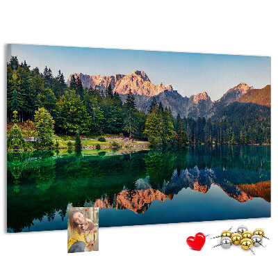 Panou de pluta Peisaj montan reflectat în lac