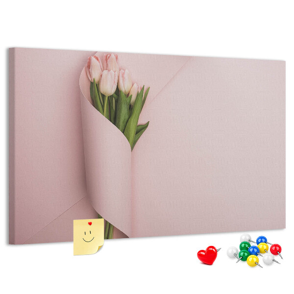 Panou de pluta Lalele delicate pe un fundal roz