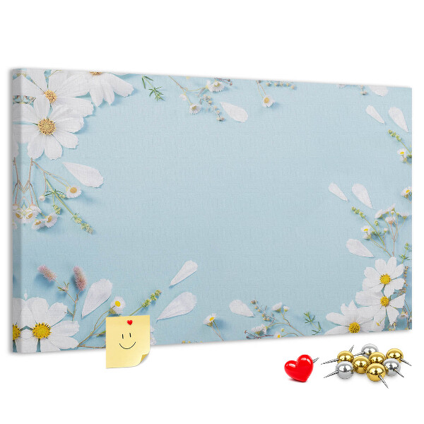 Panou de pluta Model floral pe un fundal albastru deschis