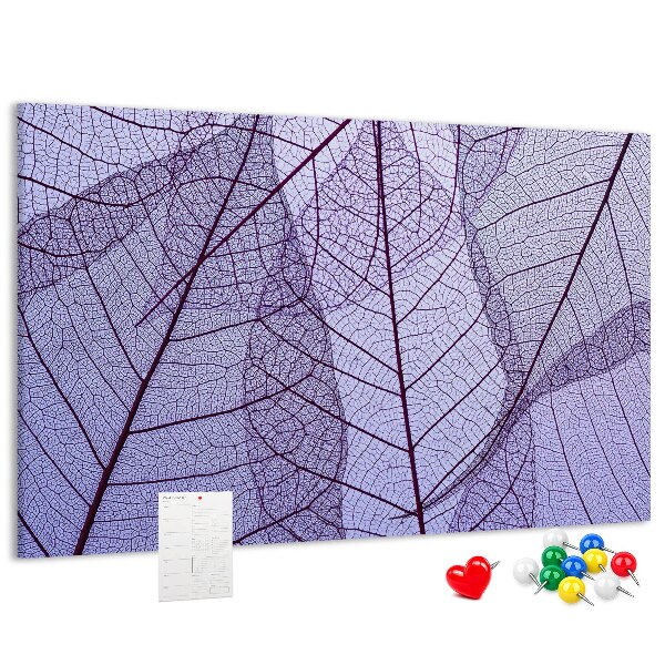 Panou din pluta Un model delicat de frunze pe un fundal violet