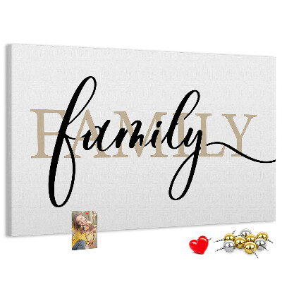 Panou de pluta Inscripție elegantă „familie” pe fundal alb
