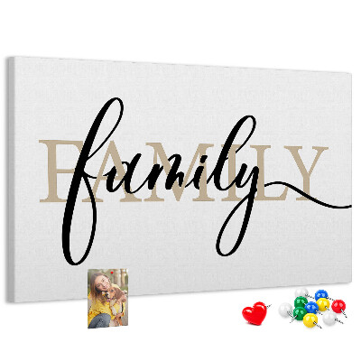 Panou de pluta Inscripție elegantă „familie” pe fundal alb