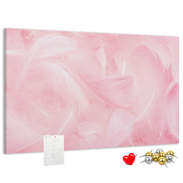Panou de pluta Pene roz delicate pe fundal.
