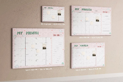 Panou din pluta Calendar roz cu nori și inimioare