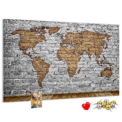 Panou de pluta Hartă a lumii pe un zid de cărămidă