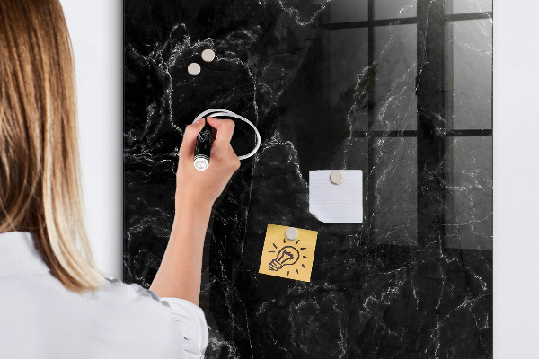 Tablă cu marker O tablă elegantă pentru notițe și fotografii