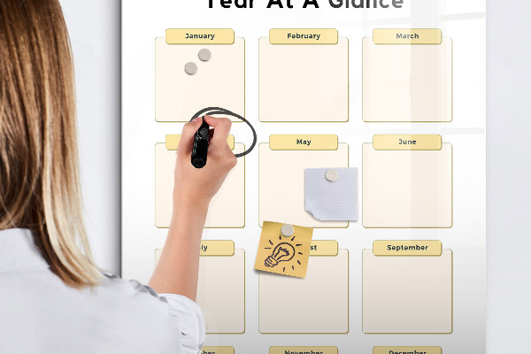 Tablă magnetică de scris Calendar anual pentru personalizare