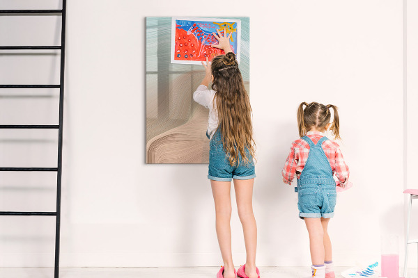 Tablă cu marker O tablă colorată pentru notițe și fotografii