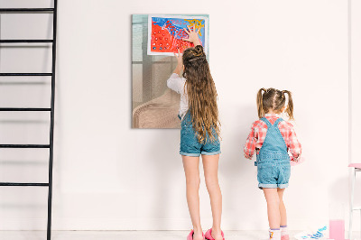 Tablă cu marker O tablă colorată pentru notițe și fotografii