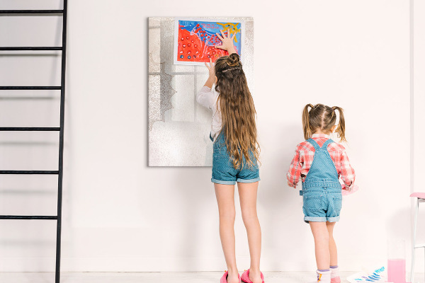 Tablă cu marker Un spațiu creativ pentru fotografii și notițe