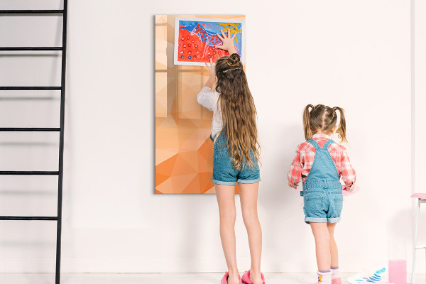 Tablă cu marker O tablă colorată pentru fotografii și notițe