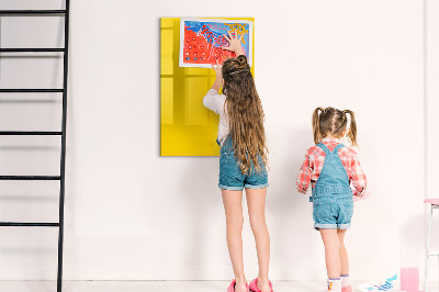 Tablă cu marker O tablă colorată pentru notițe și fotografii